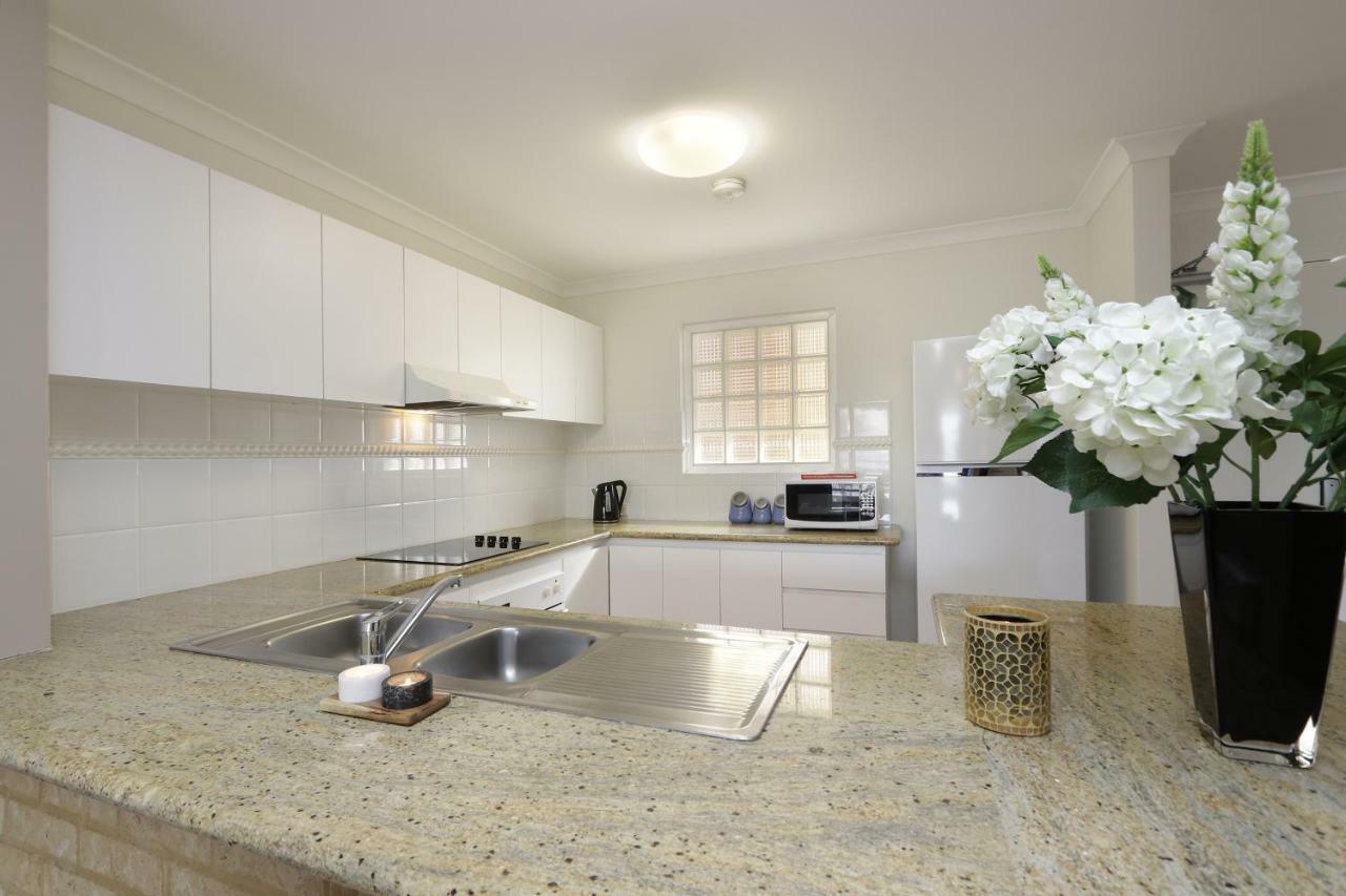 Hillarys Marina Apartment 퍼스 외부 사진